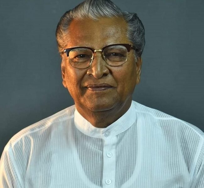 Dr TB Solabakka vijayaprabha news