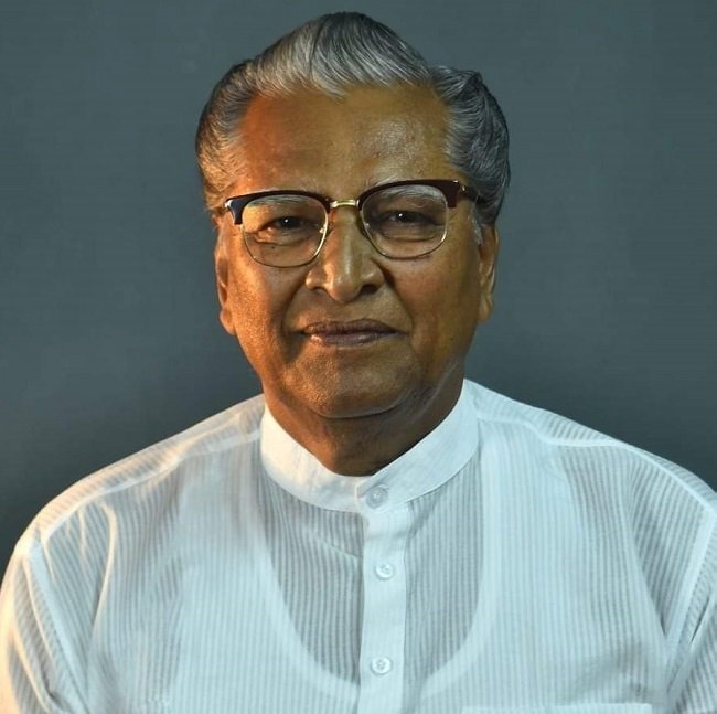 Dr TB Solabakka vijayaprabha news