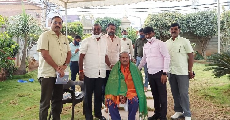 Somasekhar Reddy and Minister Bhairati Basavaraj vijayaprabha