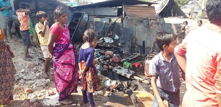 accident fire bellary vijayaprabha