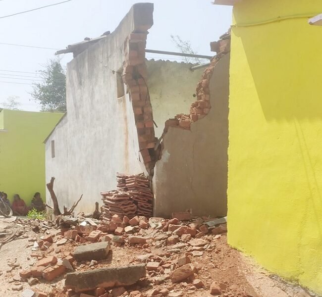 house-wreck-vijayaprabha-news