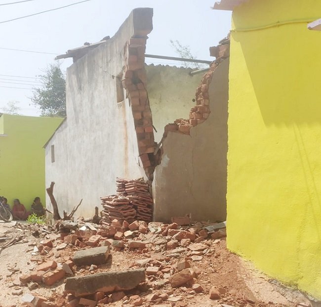 house-wreck-vijayaprabha-news
