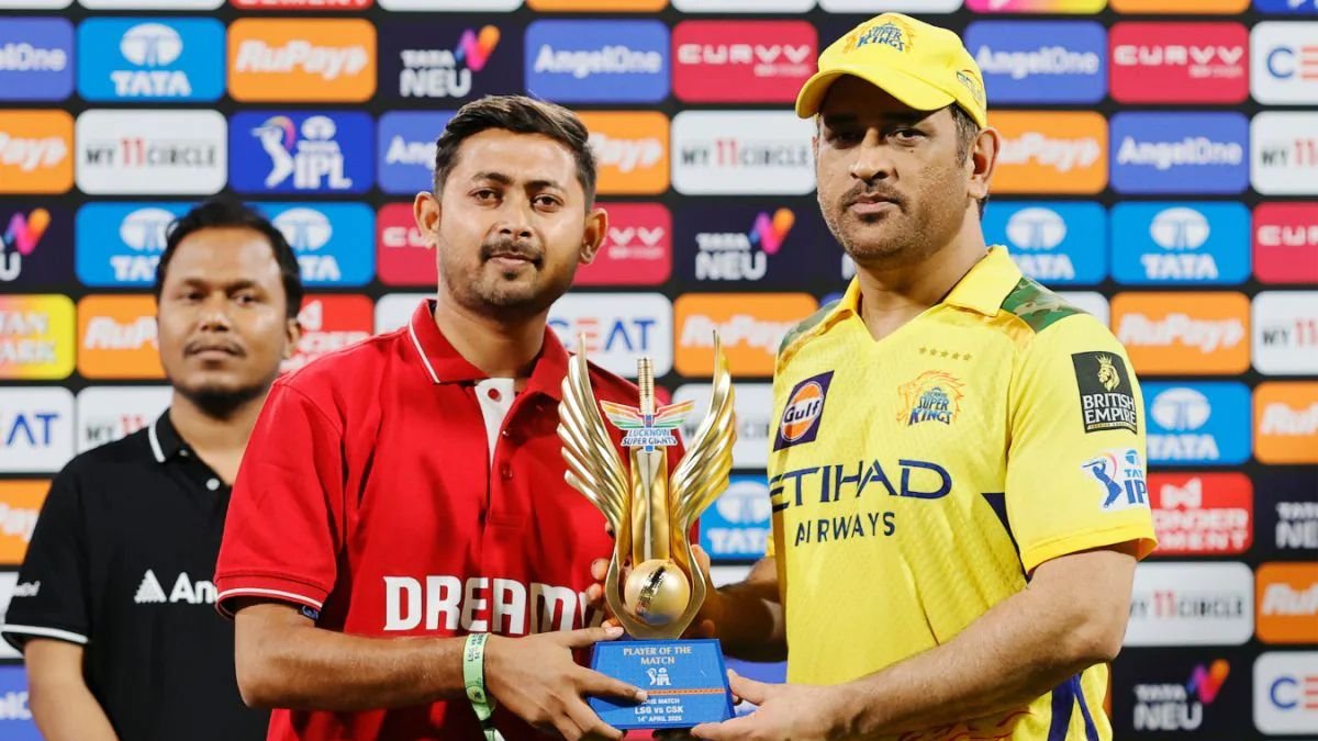 MS Dhoni 'Man of the Match' award in IPL